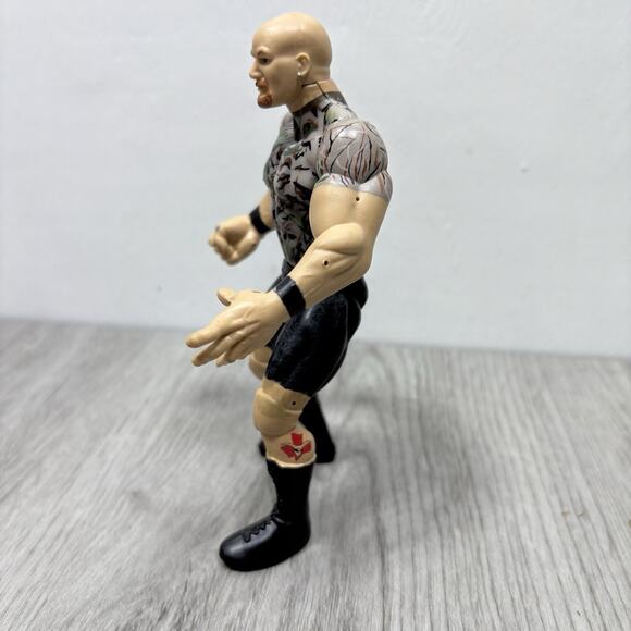 1996 WWE Stone Cold Steve Austin Jakks Pacific RAW Is War Wrestling Figure - Picture 4 of 7